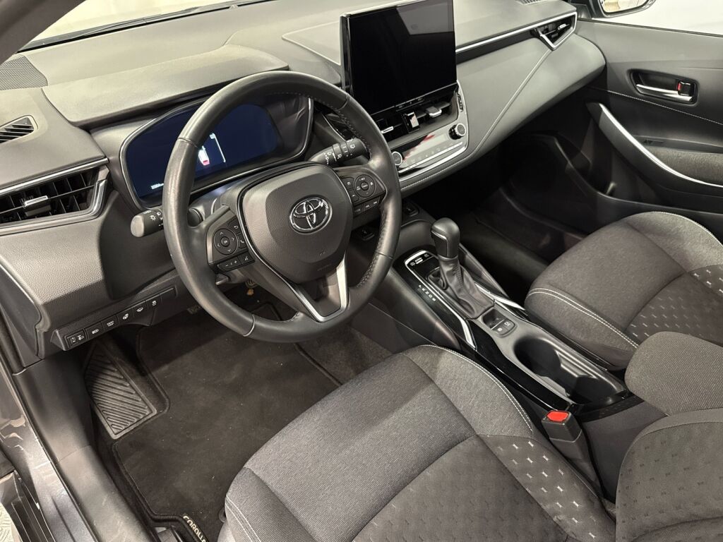 Toyota Corolla 2024 Harmaa