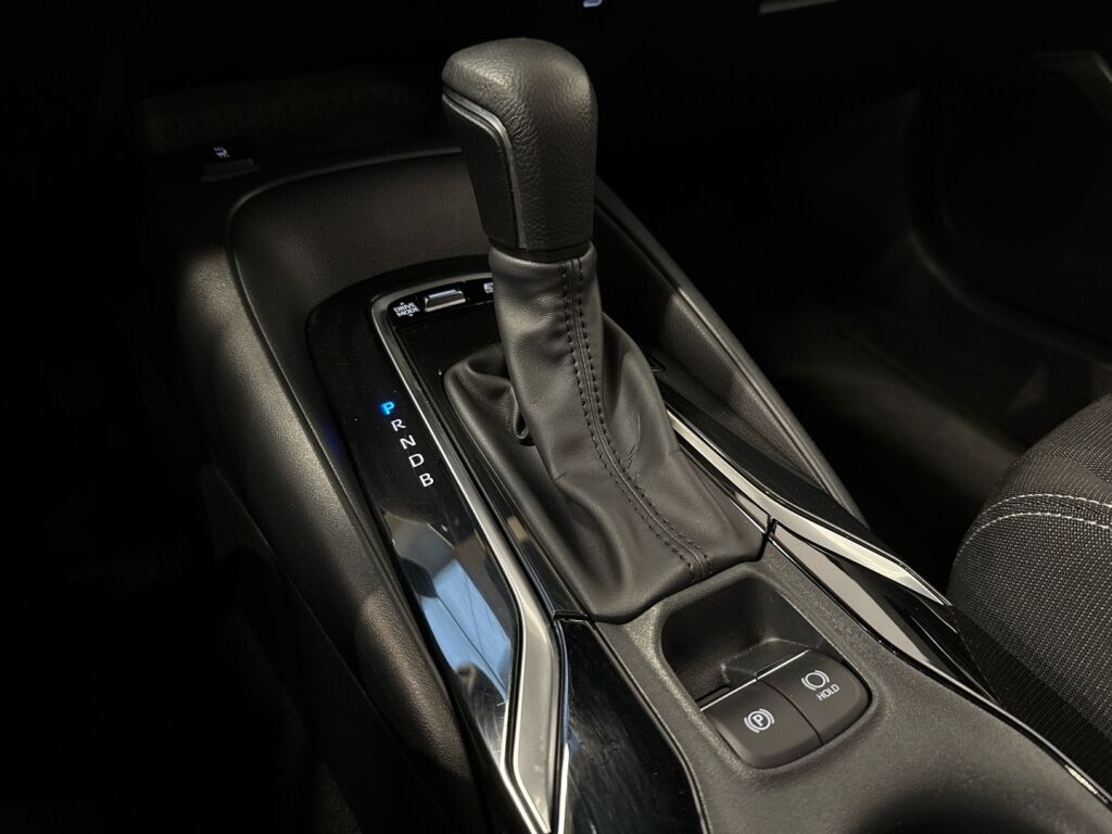 Toyota Corolla 2024 Harmaa