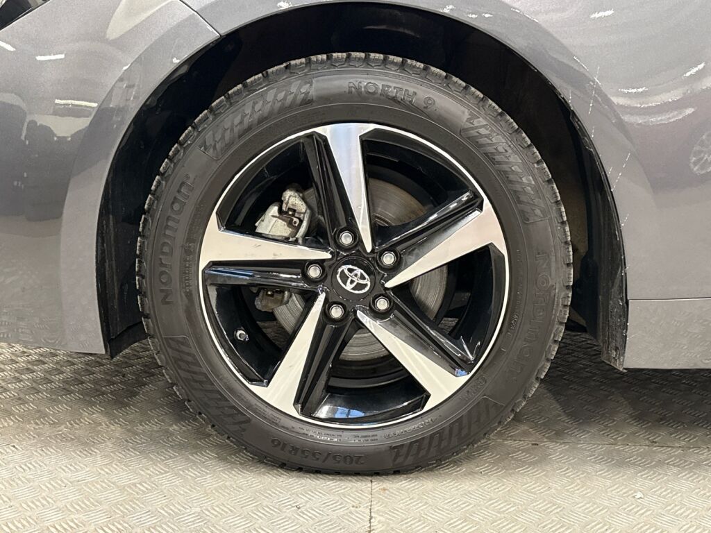 Toyota Corolla 2024 Harmaa