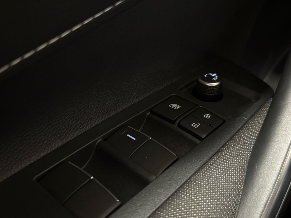 Toyota Corolla 2024 Harmaa