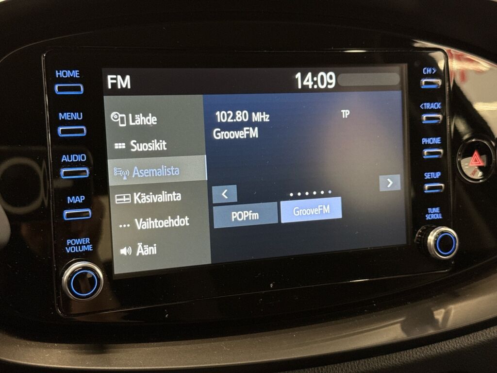 Toyota Aygo X 2024 Musta