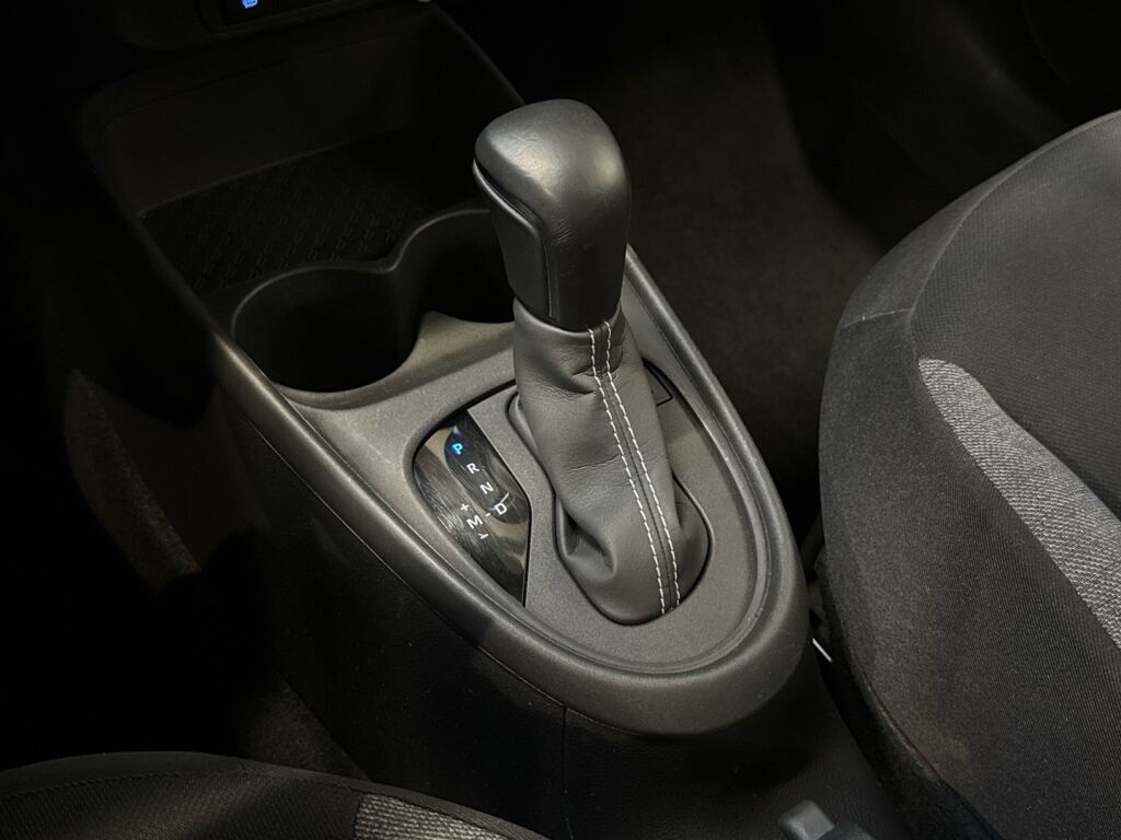 Toyota Aygo X 2024 Musta