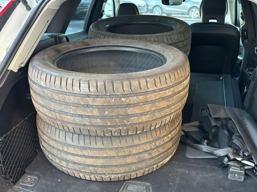 Volvo XC60 2020 Valkoinen