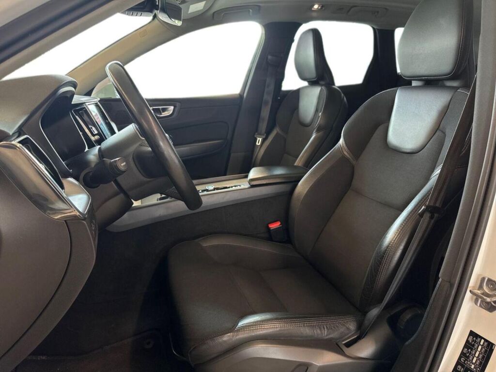 Volvo XC60 2020 Valkoinen