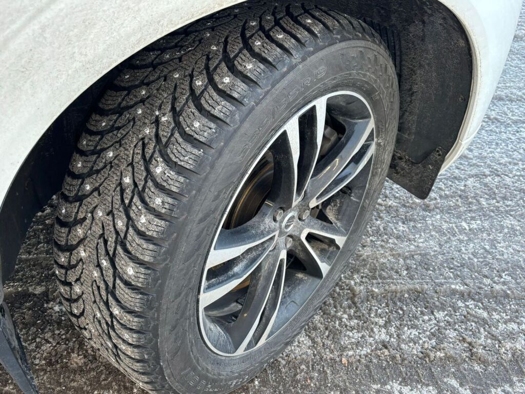 Volvo XC60 2020 Valkoinen