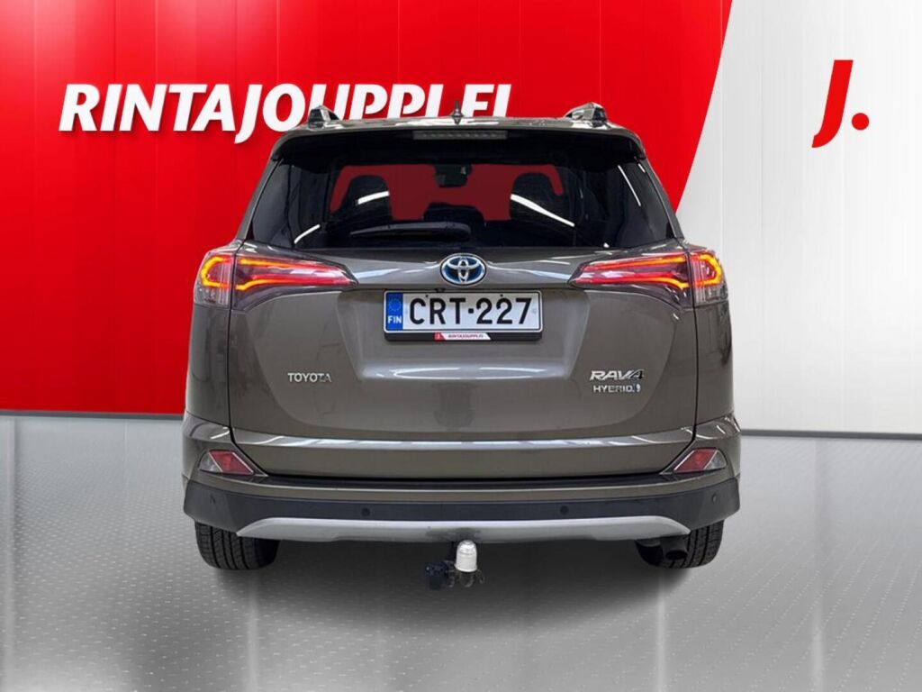 Toyota RAV4 2017 Ruskea (beige)