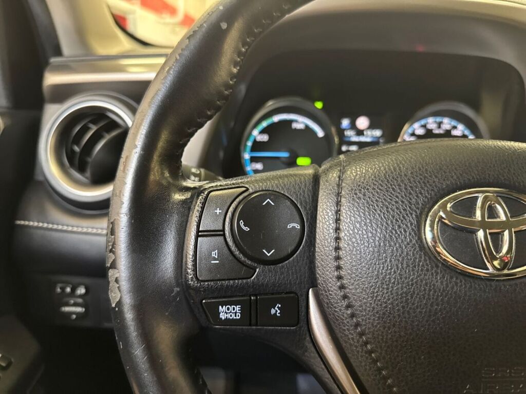 Toyota RAV4 2017 Ruskea (beige)