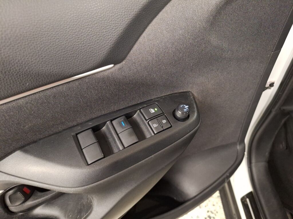 Toyota Yaris Cross 2024 Valkoinen