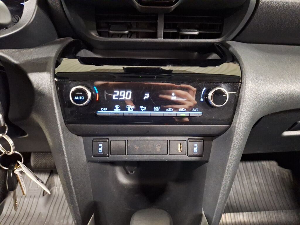 Toyota Yaris Cross 2024 Valkoinen