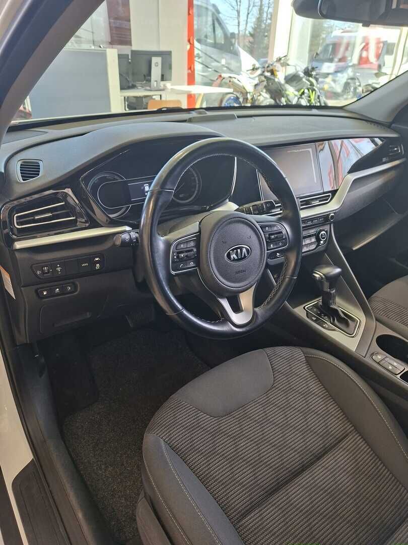 Kia Niro plug-in 2020 Valkoinen