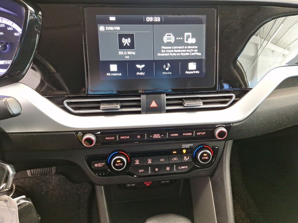 Kia Niro plug-in 2020 Valkoinen