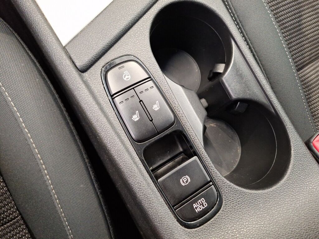 Kia Niro plug-in 2020 Valkoinen