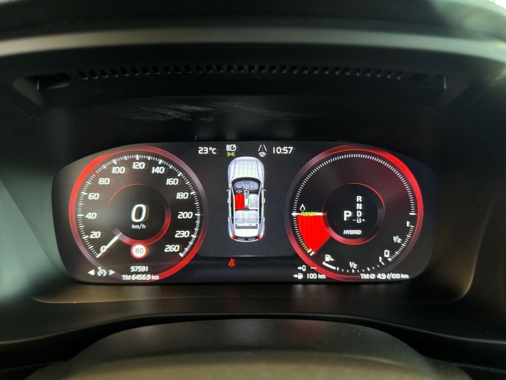 Volvo XC40 2021 Valkoinen