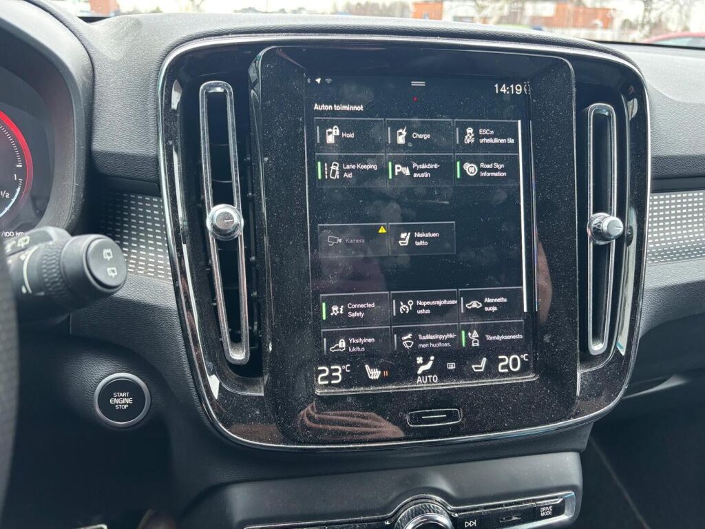 Volvo XC40 2021 Valkoinen