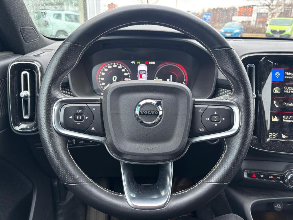 Volvo XC40 2021 Valkoinen