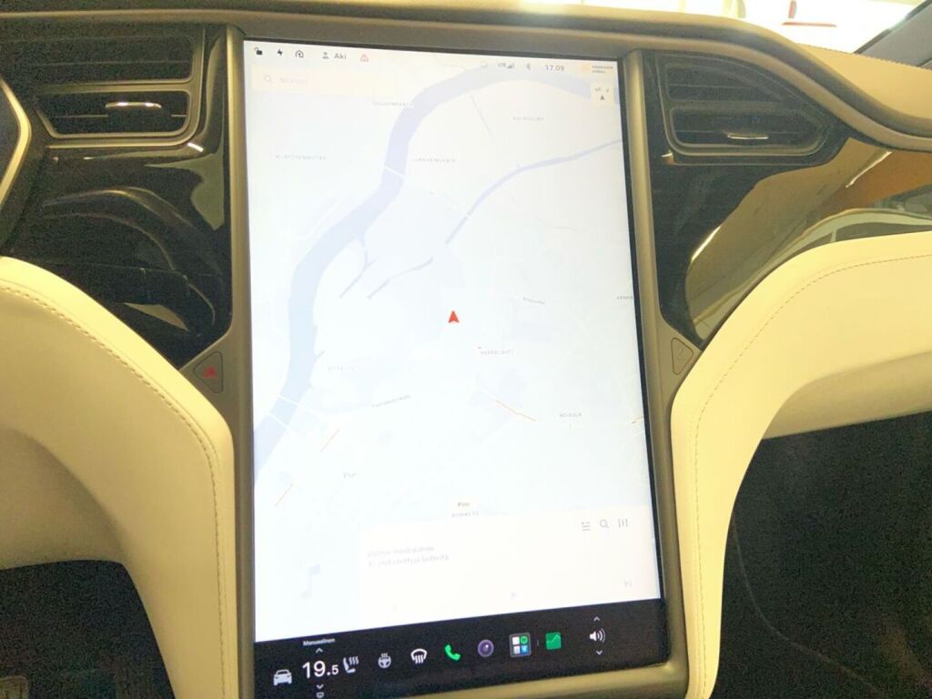 Tesla Model X 2018 Harmaa