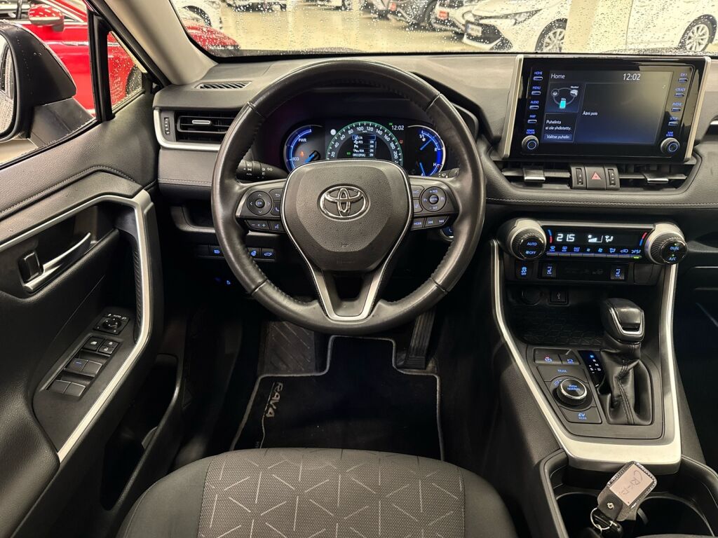 Toyota RAV4 2021 Musta