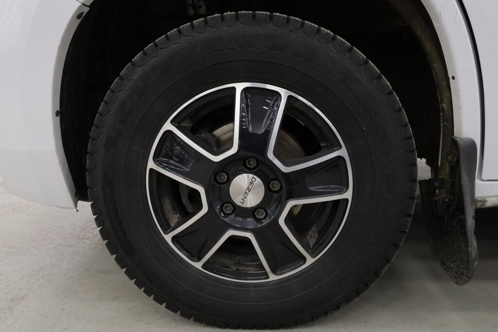 Adria TWIN AXESS 640 SL 2024 Valkoinen