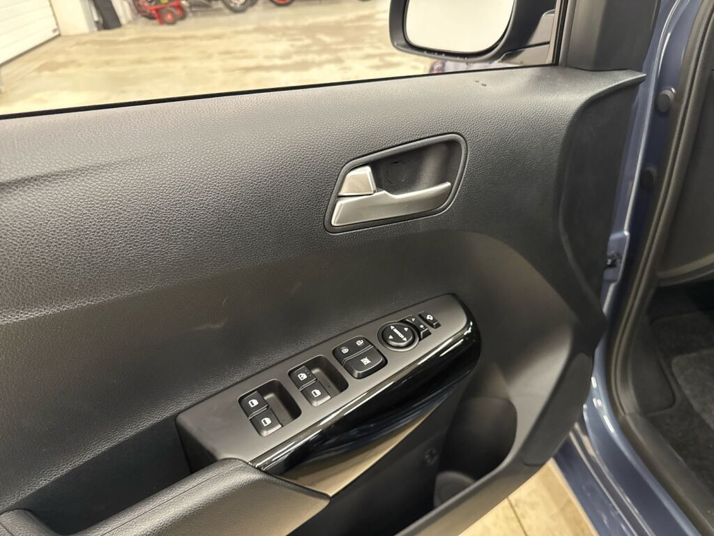 Kia Picanto 2025 Sininen