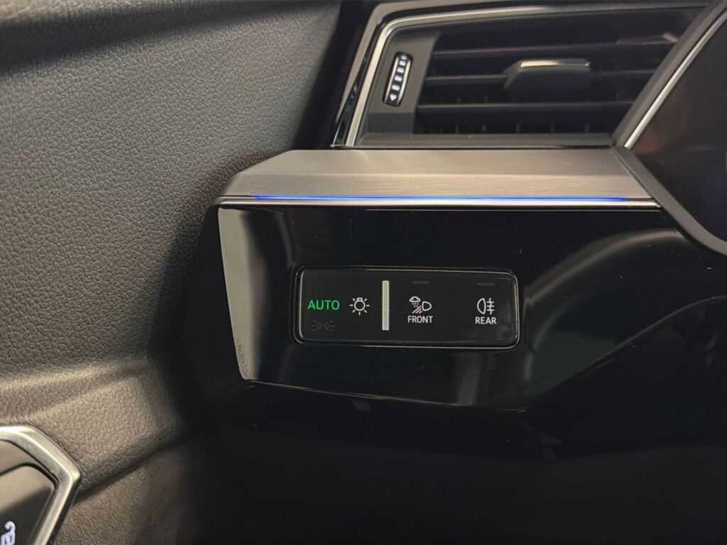 Audi e-tron 2021 Harmaa