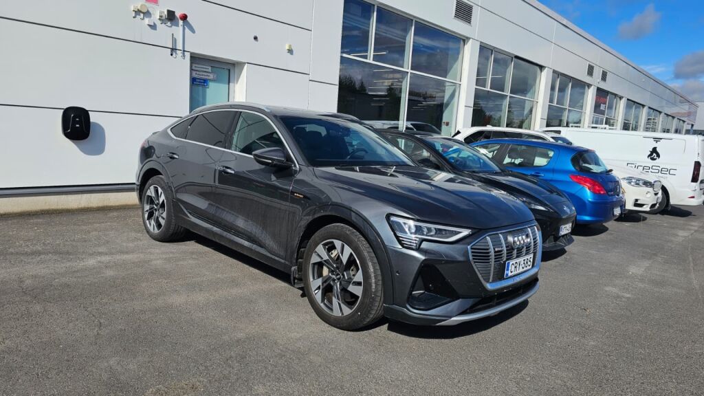 Audi e-tron 2021 Harmaa