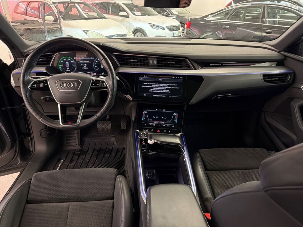 Audi e-tron 2021 Harmaa