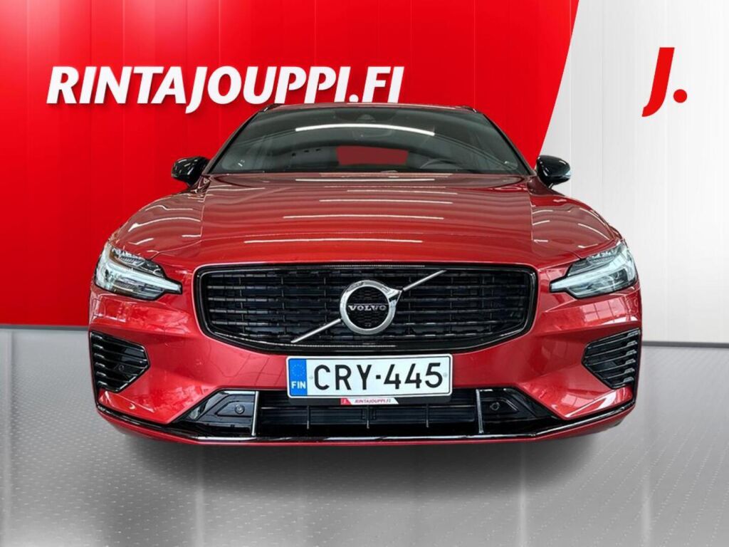 Volvo V60 2022 Punainen
