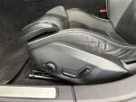 Volvo V60 2022 Punainen