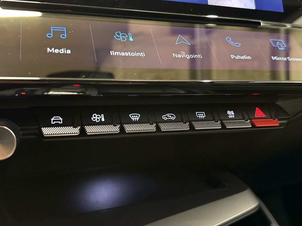 Peugeot 408 2024 Punainen