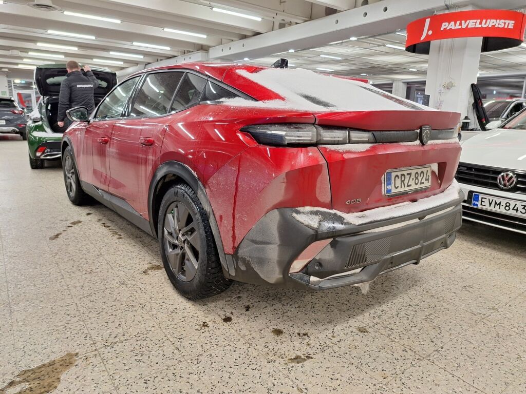 Peugeot 408 2024 Punainen