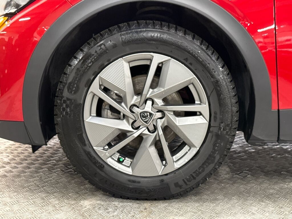 Peugeot 408 2024 Punainen