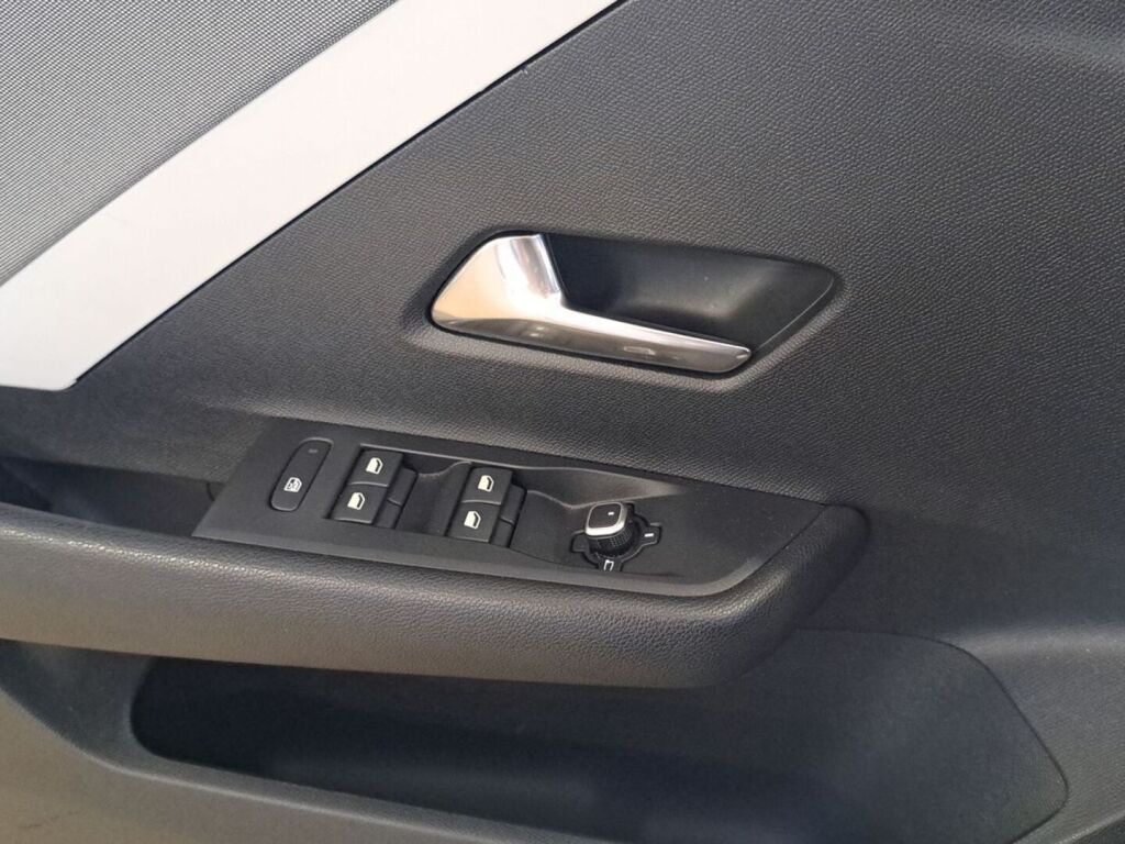 Opel Astra 2024 Valkoinen