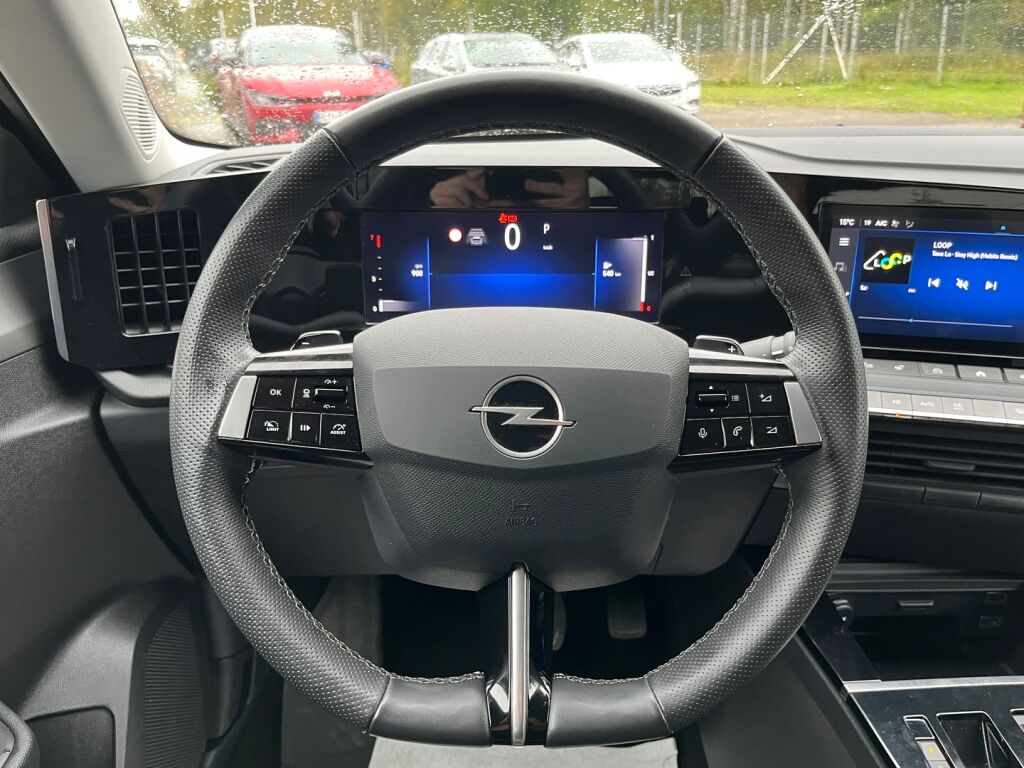 Opel Astra 2024 Valkoinen
