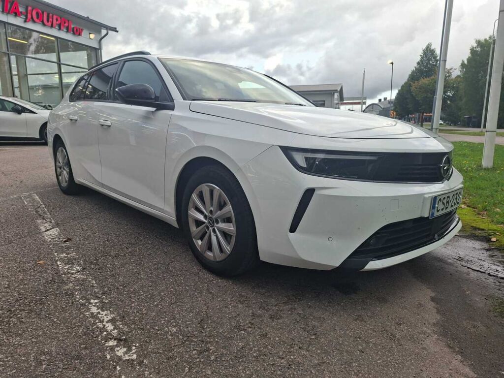 Opel Astra 2024 Valkoinen