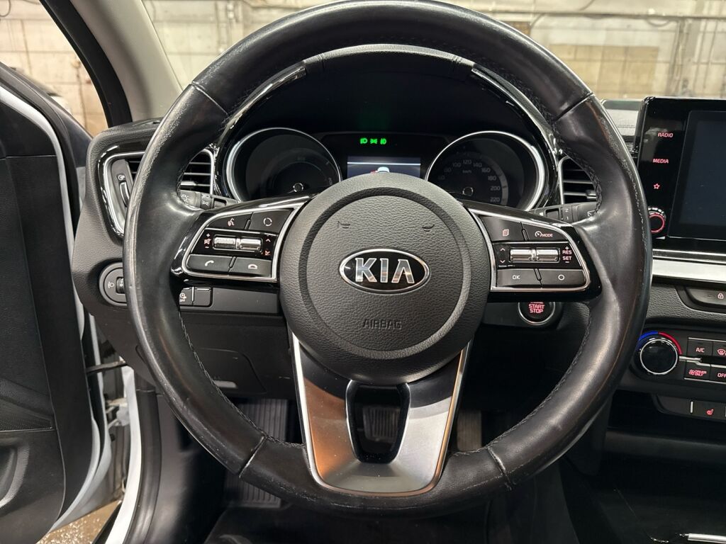 Kia XCeed 2021 Valkoinen