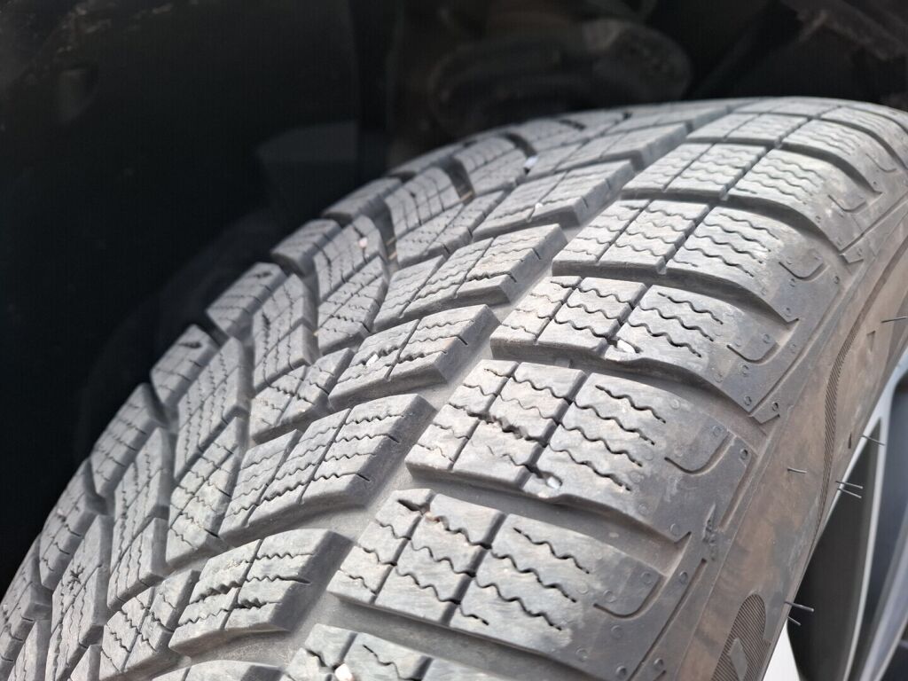 Nissan X-Trail 2016 Musta