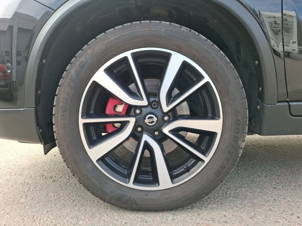 Nissan X-Trail 2016 Musta