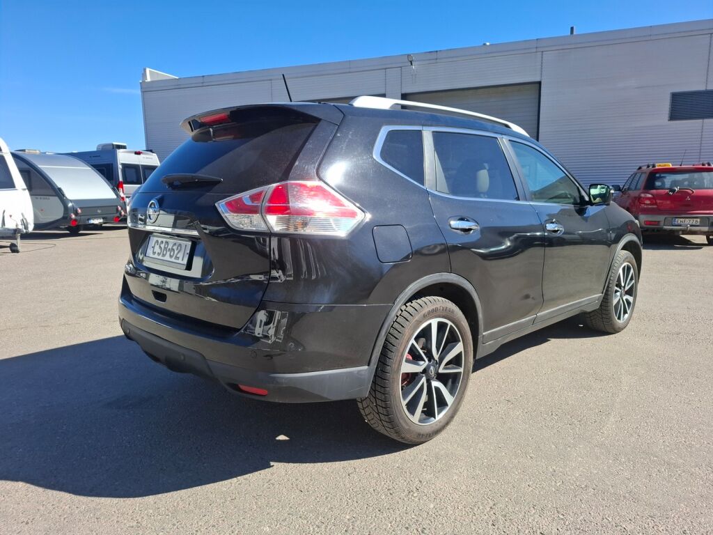 Nissan X-Trail 2016 Musta