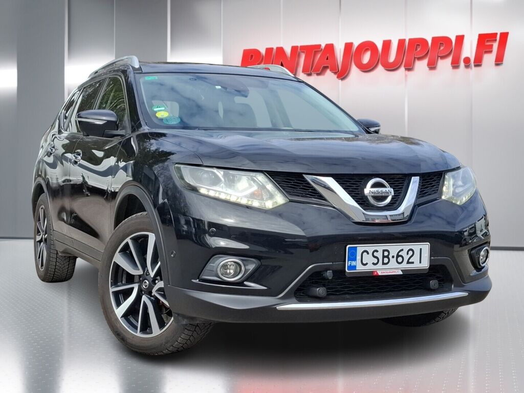 Nissan X-Trail 2016 Musta