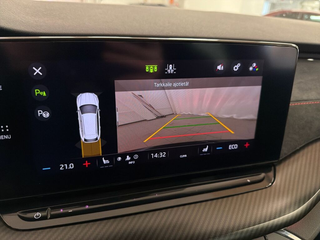 Skoda Octavia 2021 Musta