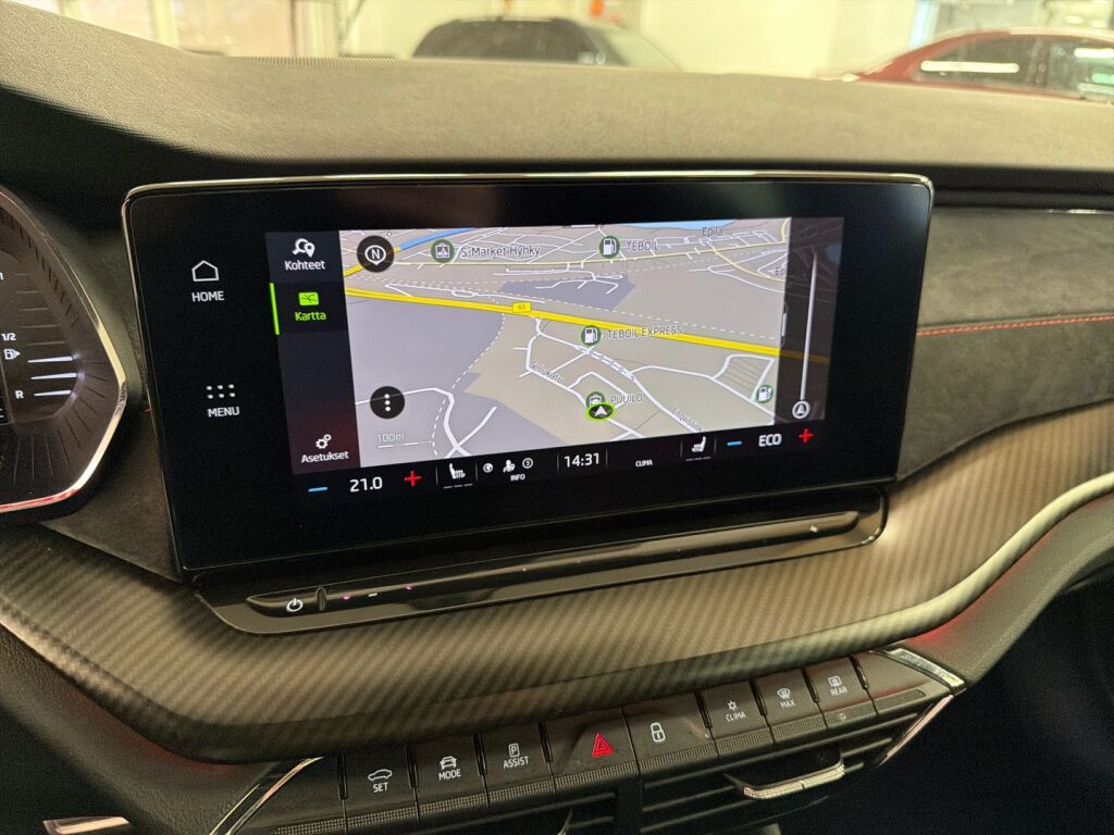 Skoda Octavia 2021 Musta