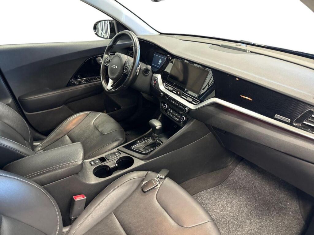 Kia Niro 2022 Musta