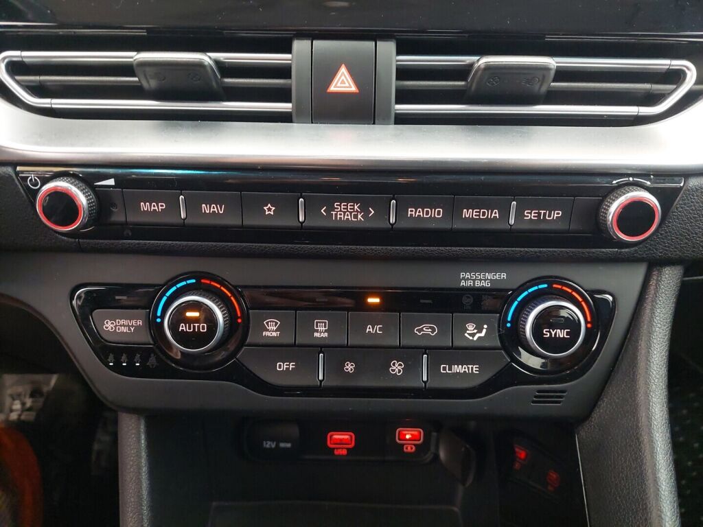 Kia Niro 2022 Musta