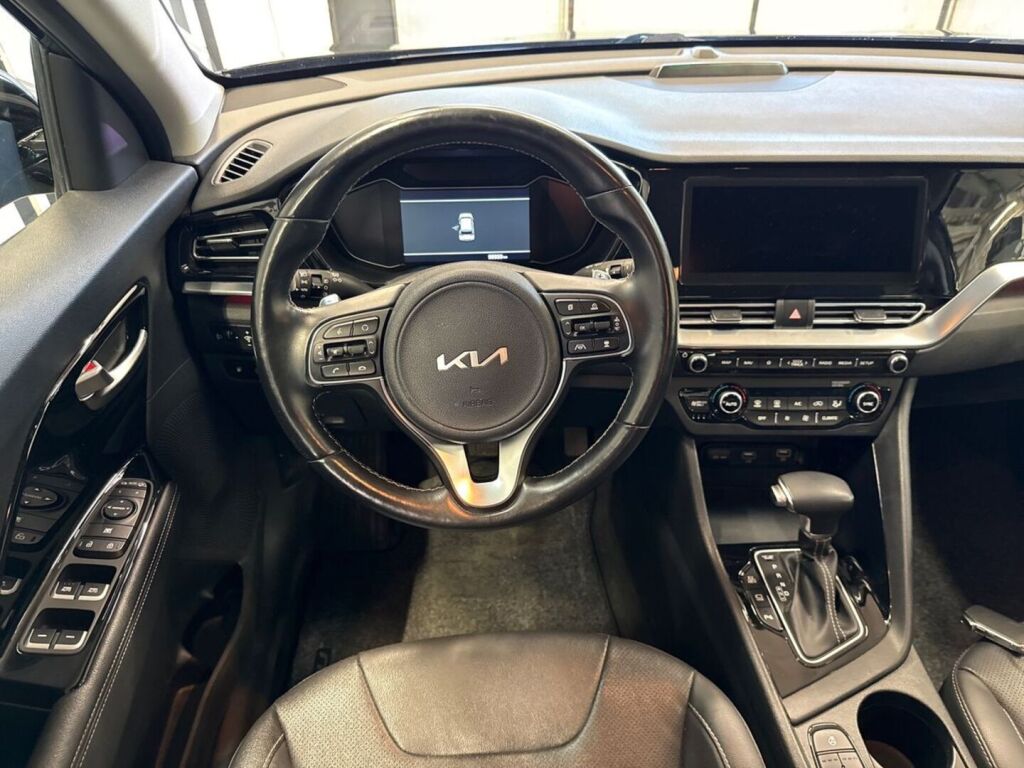 Kia Niro 2022 Musta
