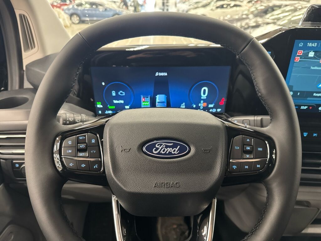 Ford Tourneo Custom 2026 Musta