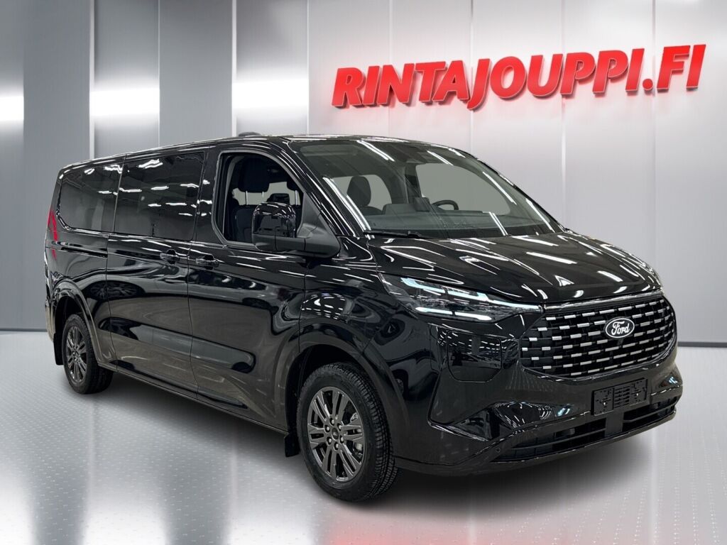 Ford Tourneo Custom 2026 Musta