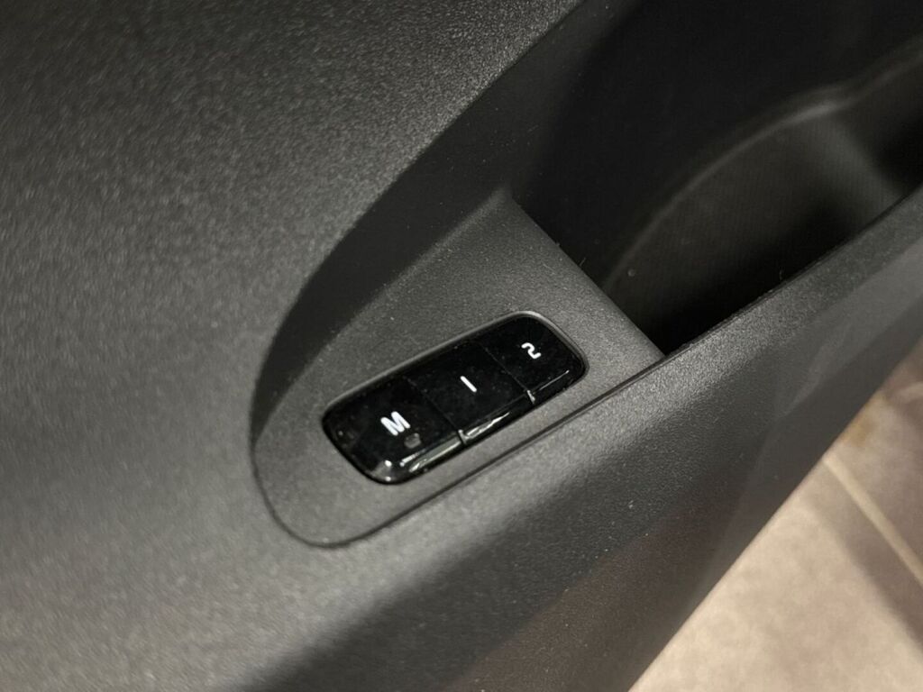 Polestar 2 2022 Harmaa
