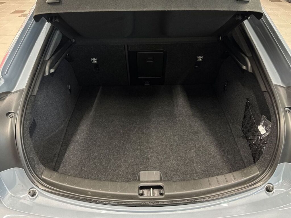 Polestar 2 2022 Harmaa