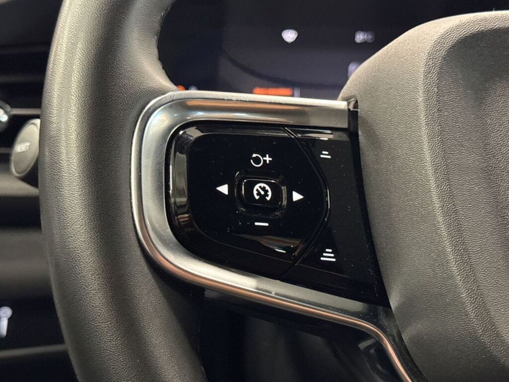 Polestar 2 2022 Harmaa