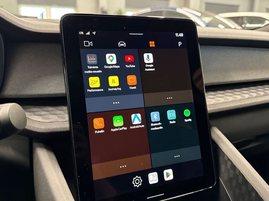 Polestar 2 2022 Harmaa